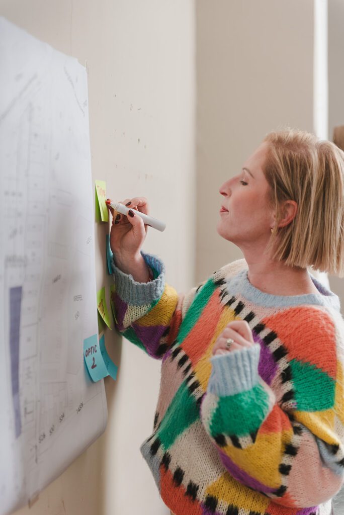 VerdoodtPlus biedt begeleiding van vergunningstrajecten met sterke ruimtelijke strategie en procesregie voor complexe projecten.